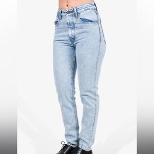 DECADE STUDIOS Light Blue Denim Tapered Leg Jeans size 28